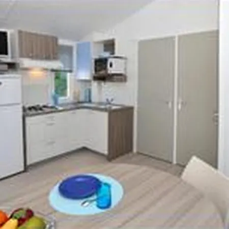 Au Bord De L'aisne Camping